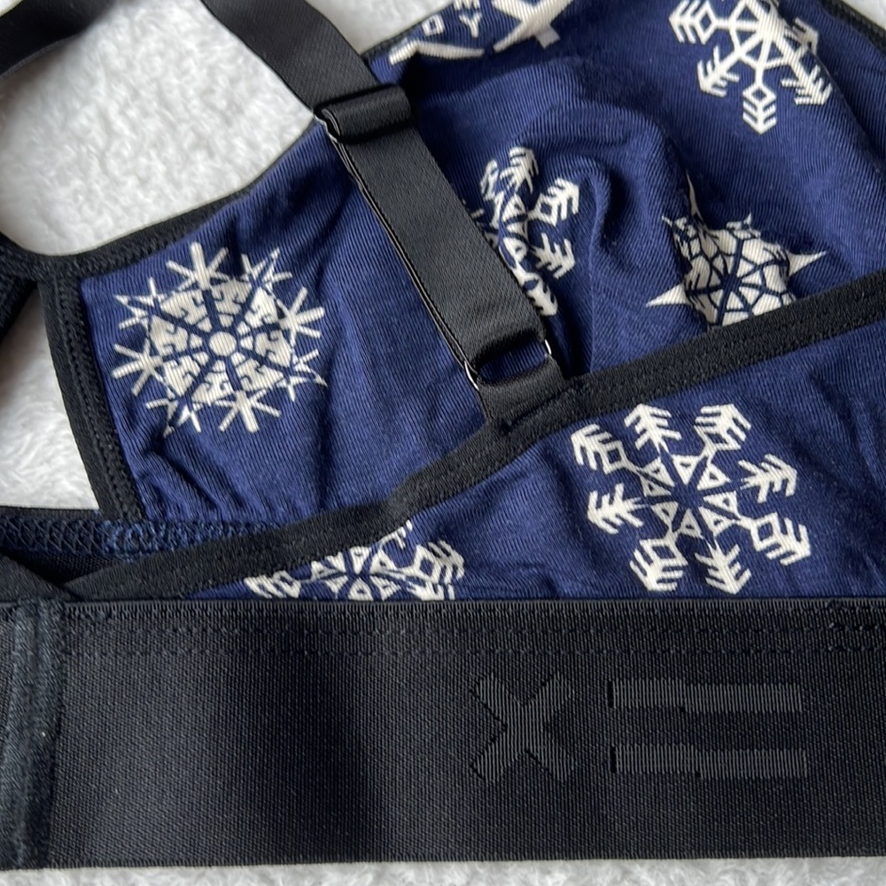 TOMBOYX Snowflake Bralette - Picture 14 of 14